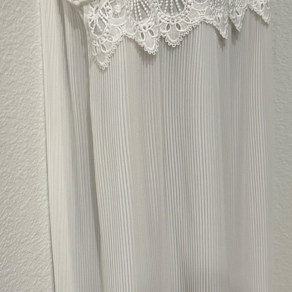 CeCe | Pleated Lace Sleeveless Dress | High Neck | Chiffon | Size 12 | NORDSTROM - Picture 2 of 9